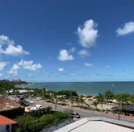 APART NO EDIF NEO BEIRA MAR DE PAJUCARA fica na Rua Julio Plech Filho 60 CONSUMO ELETRICO É PAGO NO CKECK-OUT Maceió Esterno foto