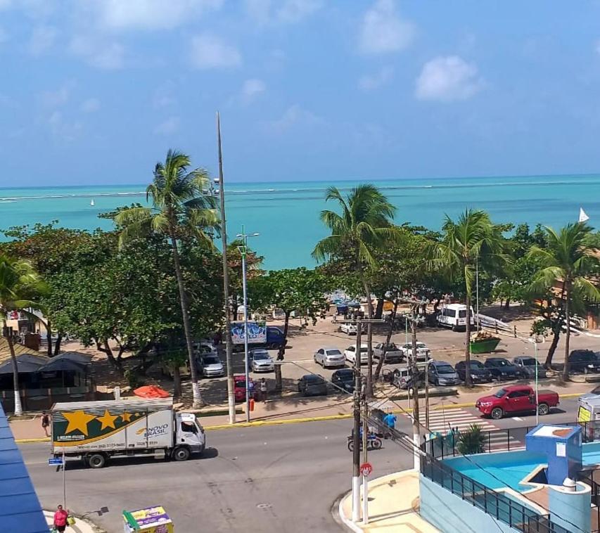 APART NO EDIF NEO BEIRA MAR DE PAJUCARA fica na Rua Julio Plech Filho 60 CONSUMO ELETRICO É PAGO NO CKECK-OUT Maceió Esterno foto