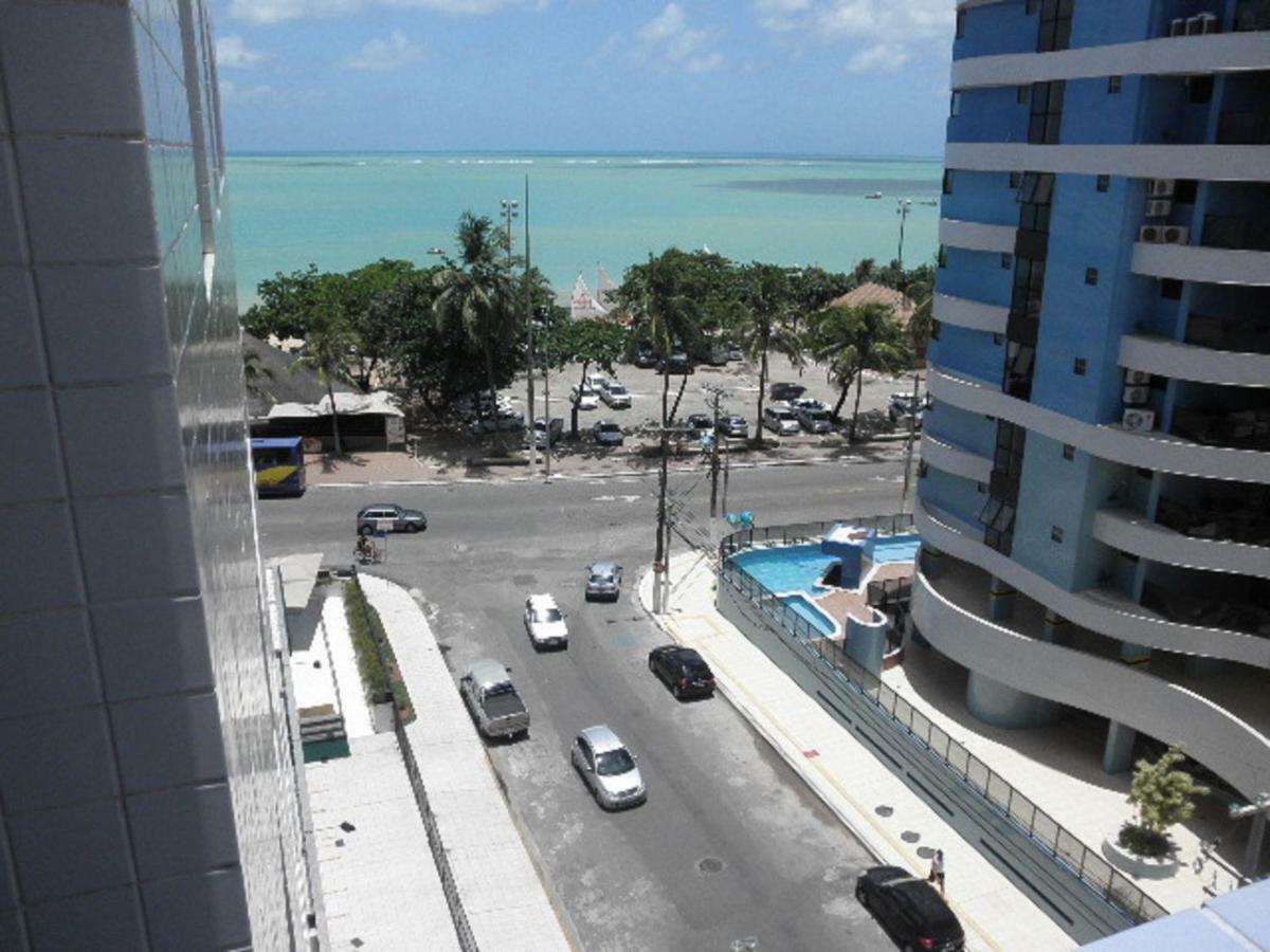 APART NO EDIF NEO BEIRA MAR DE PAJUCARA fica na Rua Julio Plech Filho 60 CONSUMO ELETRICO É PAGO NO CKECK-OUT Maceió Esterno foto