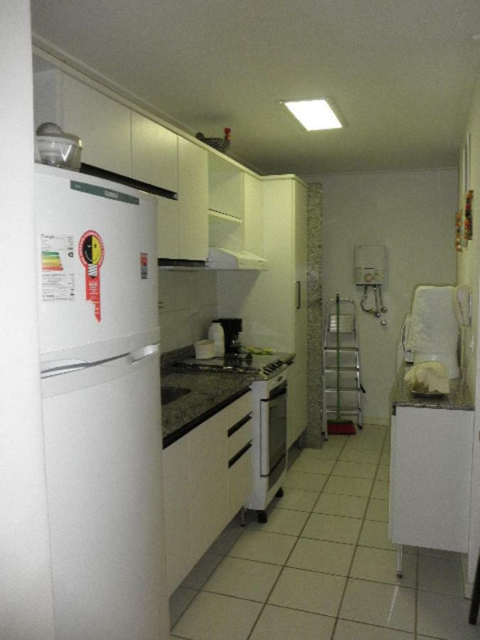 APART NO EDIF NEO BEIRA MAR DE PAJUCARA fica na Rua Julio Plech Filho 60 CONSUMO ELETRICO É PAGO NO CKECK-OUT Maceió Esterno foto